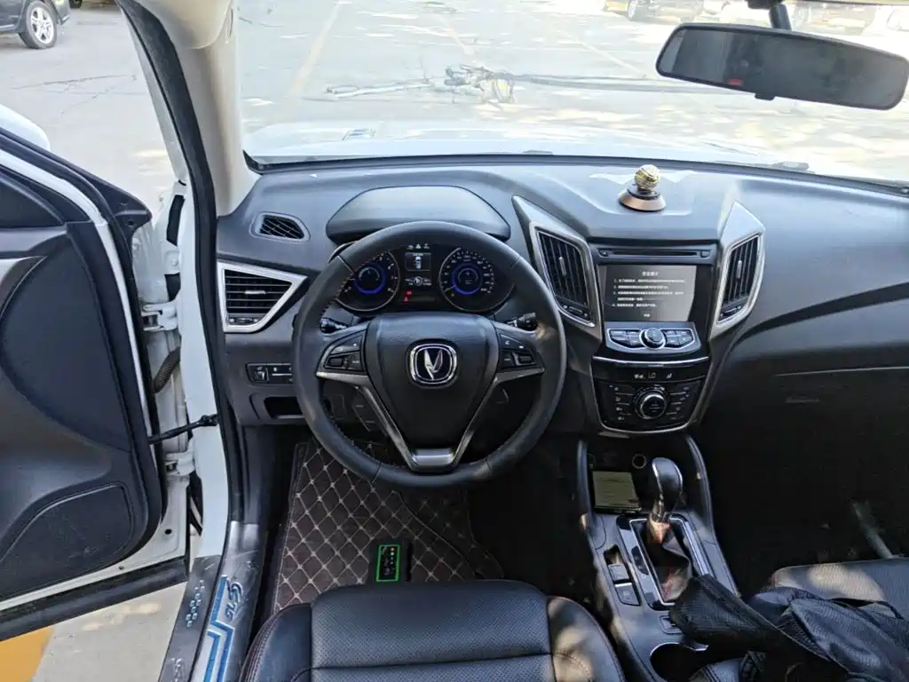 Changan CS75 2016 2016 1.8T Automatic Elite (China IV)