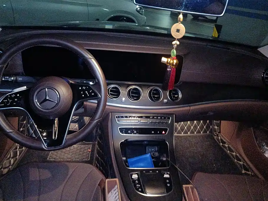 Mercedes-Benz E-Class 2022 Second Facelift E 300 L Luxury фото 12