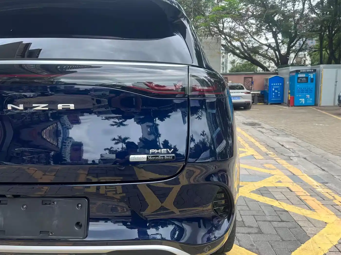 Denza X 2020 Model PHEV Flagship Edition фото 13