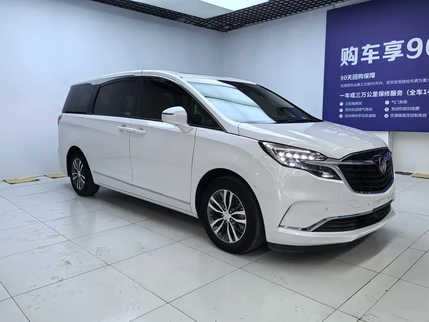 Buick GL8 2020 Model ES Landglory 653T Premium фото 3