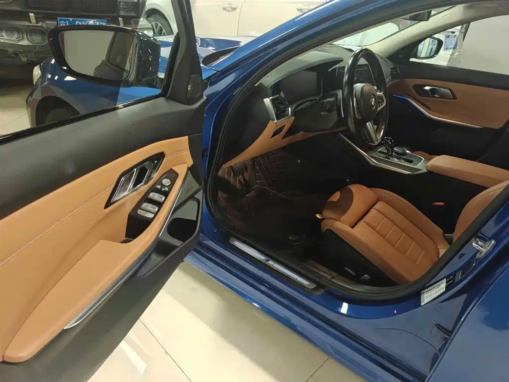 BMW 3 Series 2021 Facelift 325Li M Sport Shadow Edition фото 3