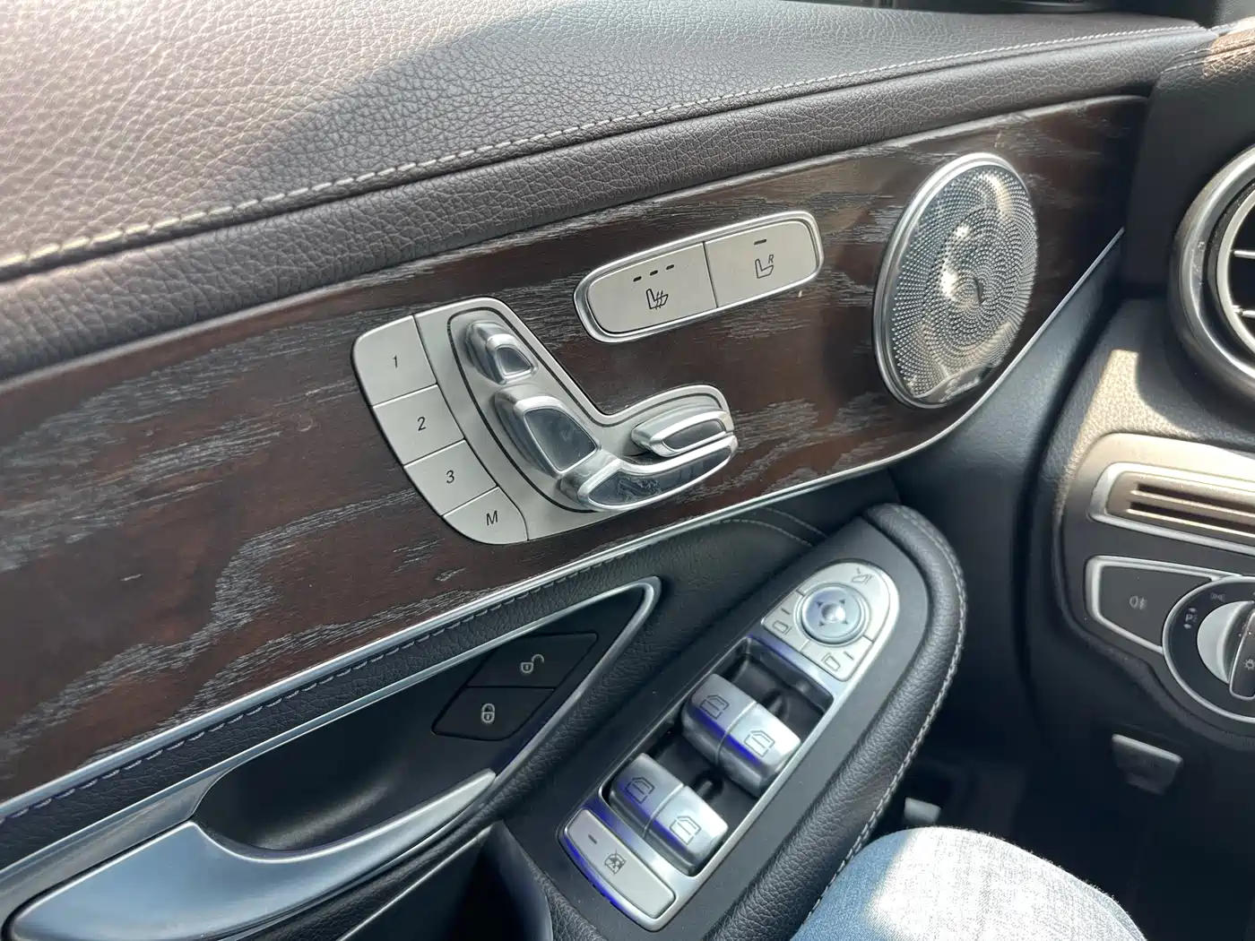 Mercedes-Benz GLC 2020 GLC 300 L 4MATIC Dynamic фото 13