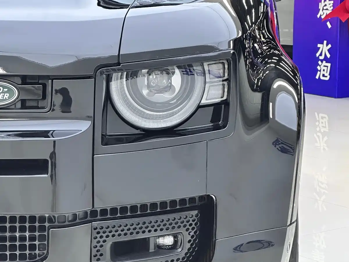 Land Rover Defender 2024 110 3.0T P400 X-DYNAMIC HSE фото 16