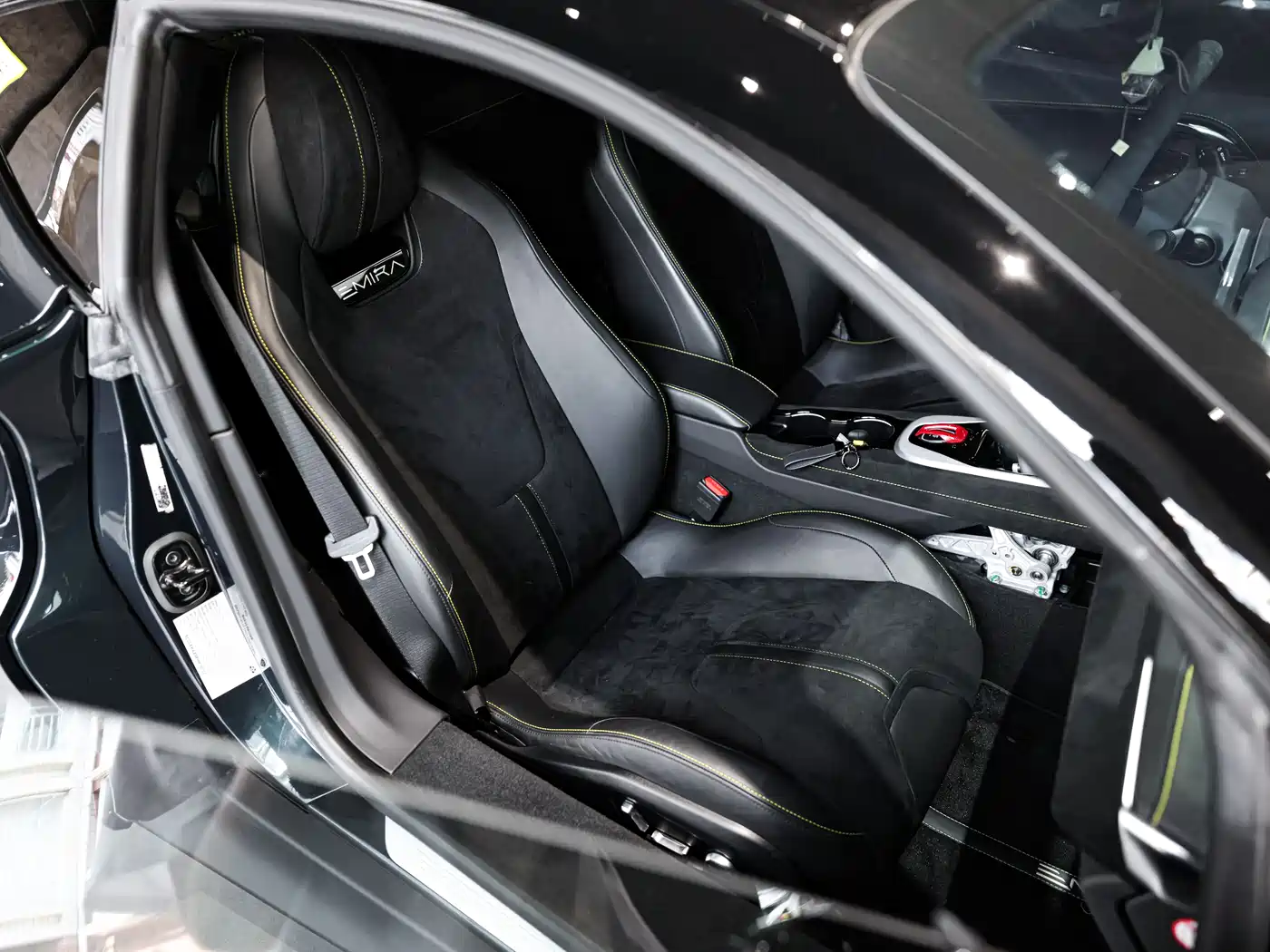 Lotus Cars EMIRA 2022 3.5T V6 Manual First Edition фото 12