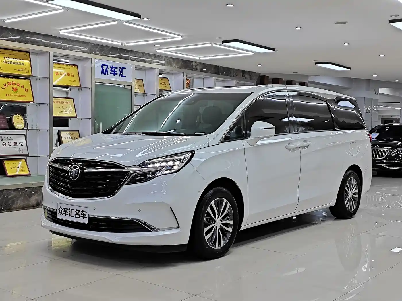 Buick GL8 2021 ES Landlord 653T Premium