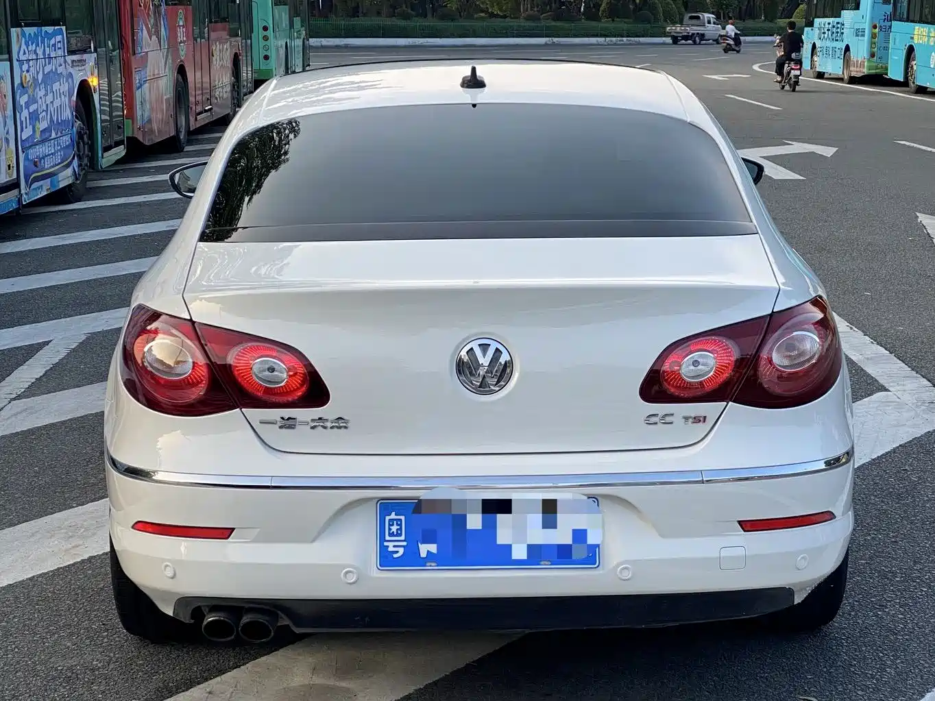 Photo 9 - Volkswagen CC