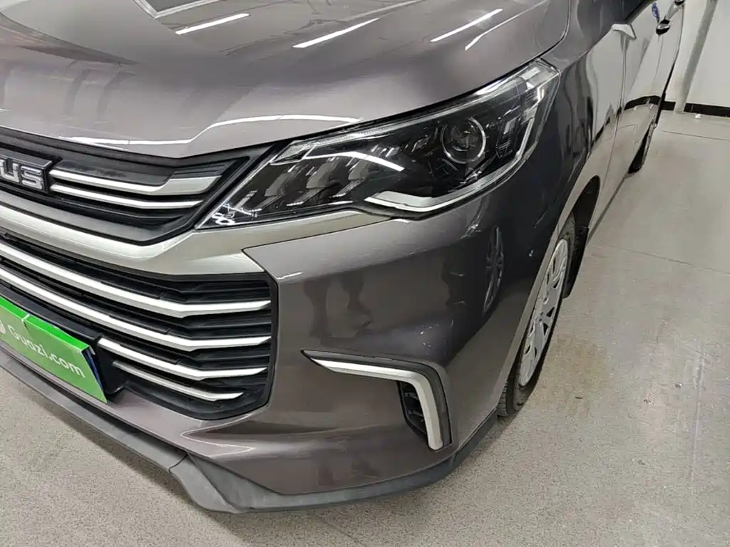 SAIC Maxus Maxus G50 2020 2019 1.3T Manual Joy Starter Edition China VI