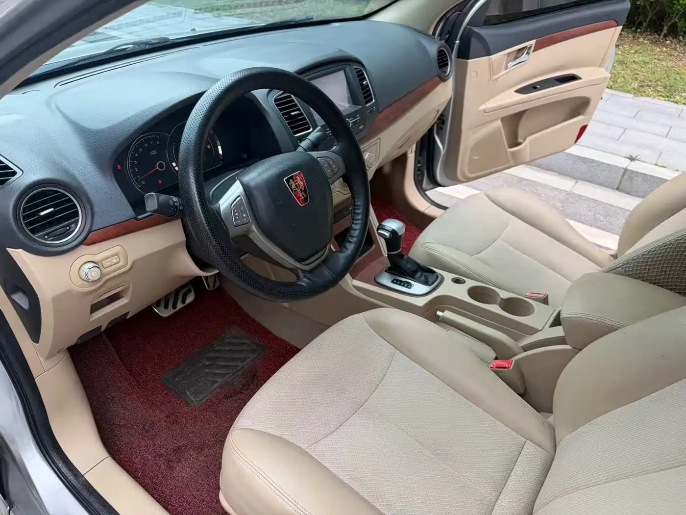 Roewe 350 2016 2014 1.5T Automatic Dynamic Edition