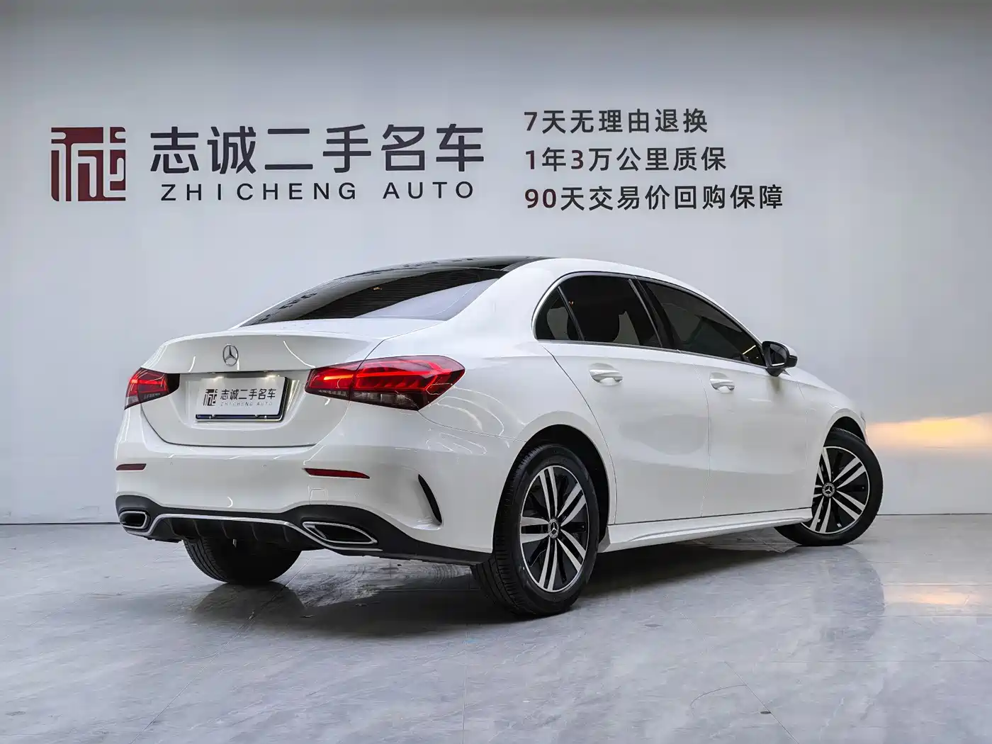 Mercedes-Benz A-Class 2019 A 180 L Sport Sedan фото 11