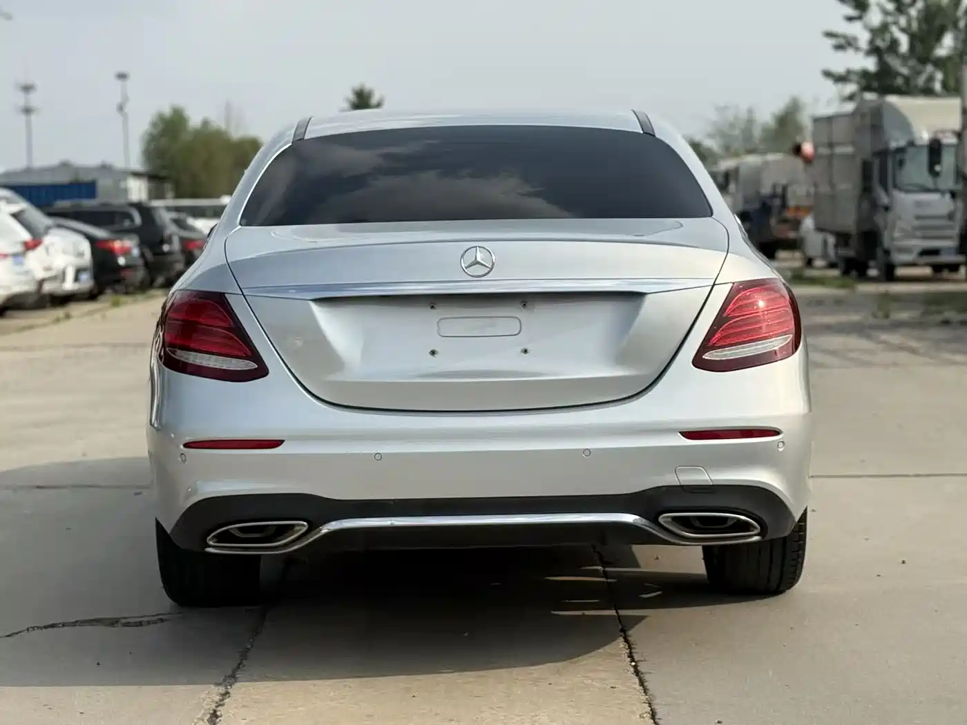 Mercedes-Benz E-Class 2016 E 200 L Sport Type фото 17