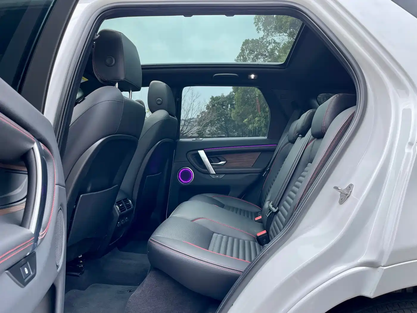 LAND ROVER DISCOVER SPORTS