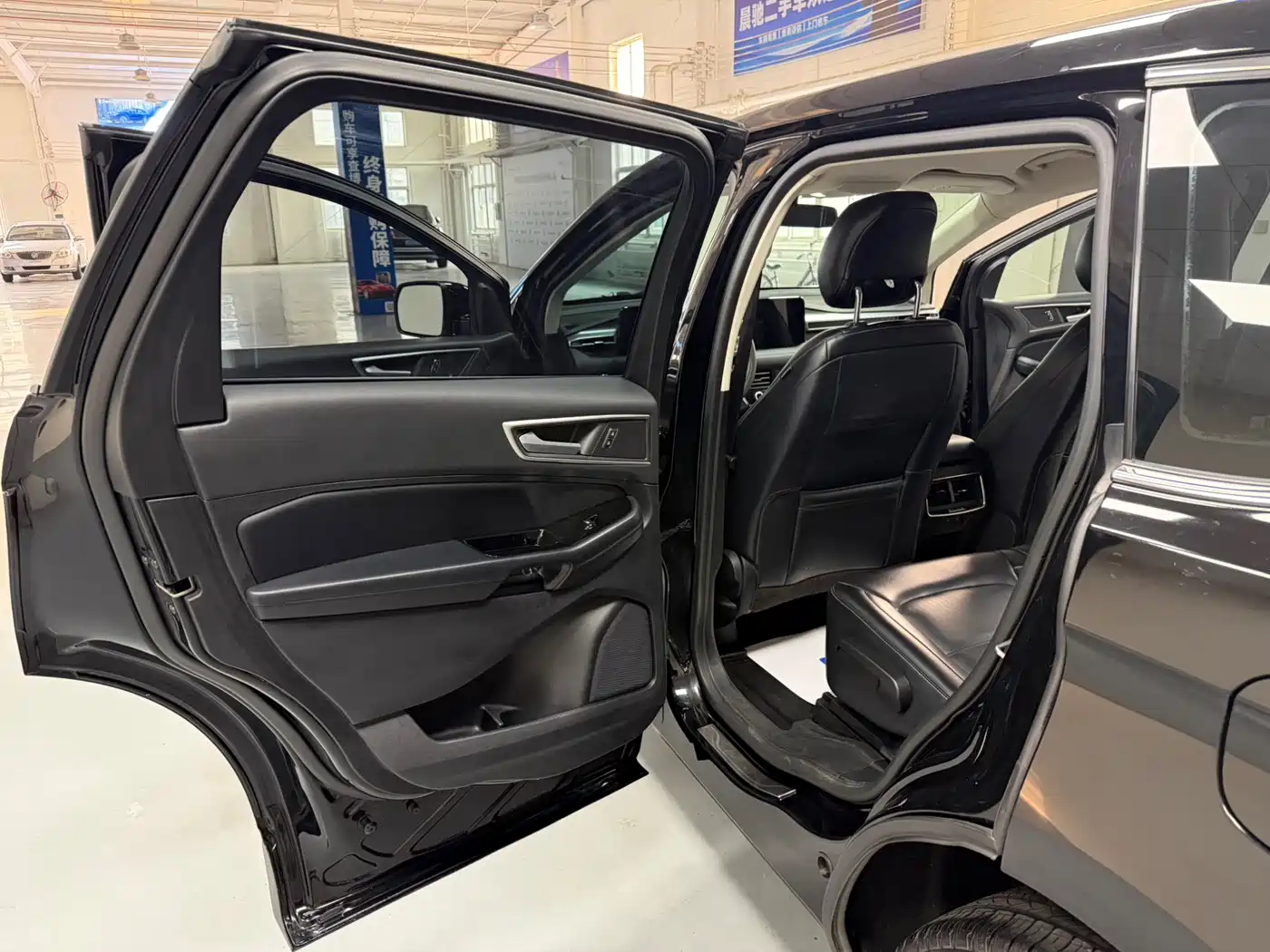 FORD SHARP WORLD