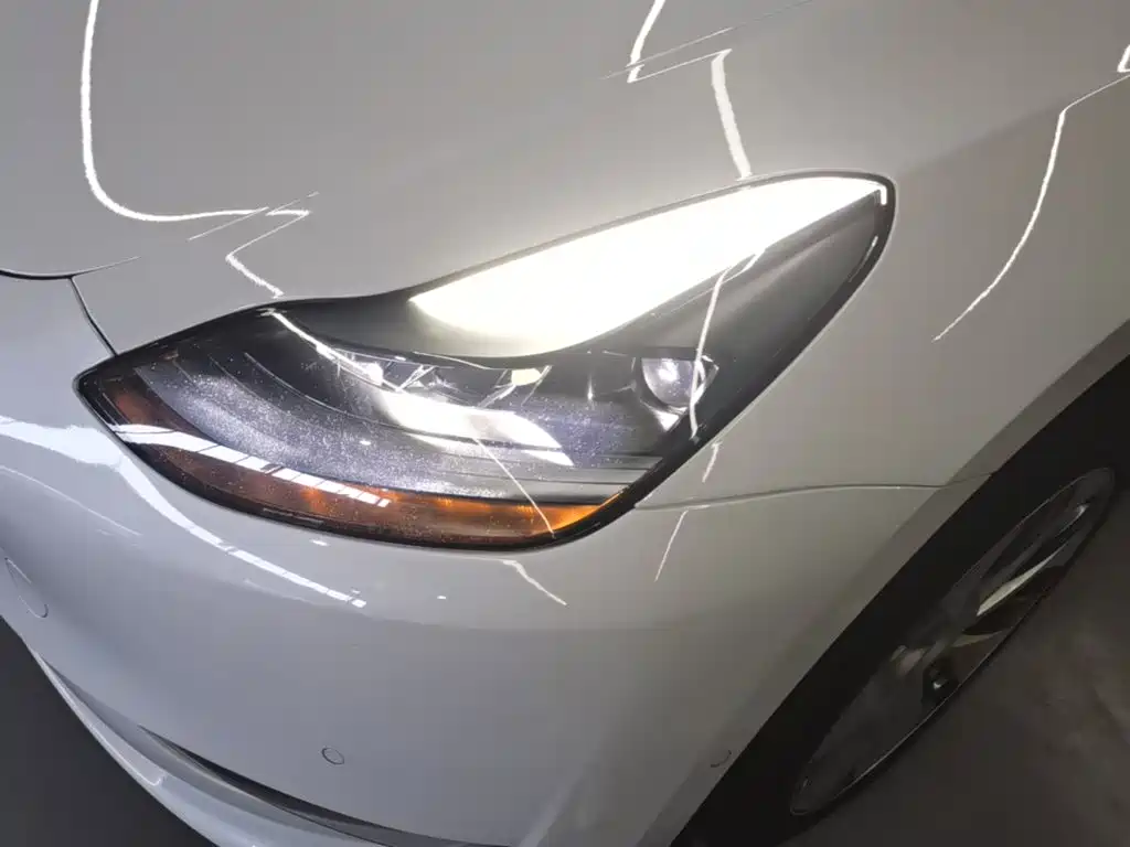 Фото 24 - Tesla Model Y