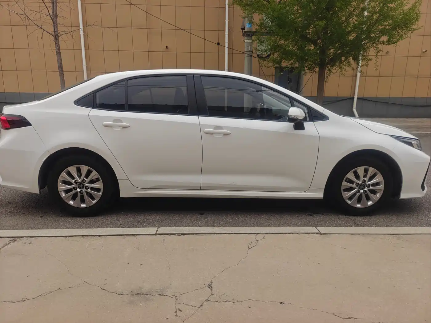 Toyota Corolla 2023 1.8L Smart Hybrid Dual Engine Elite Edition фото 7