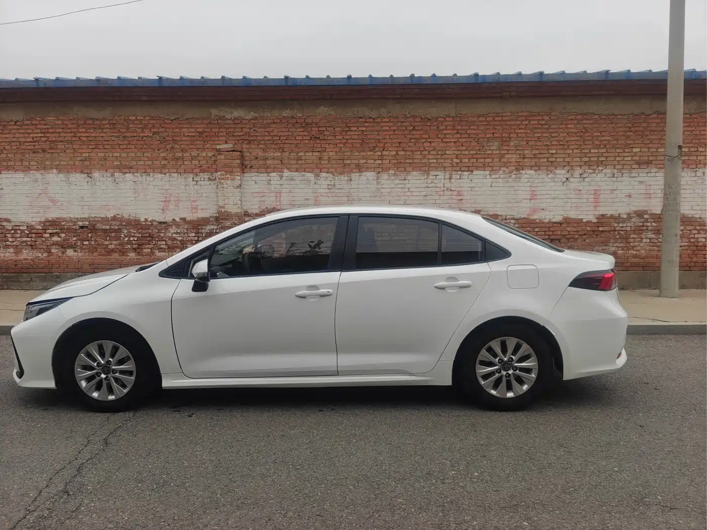 Toyota Corolla 2023 1.8L Smart Hybrid Dual Engine Elite Edition фото 8