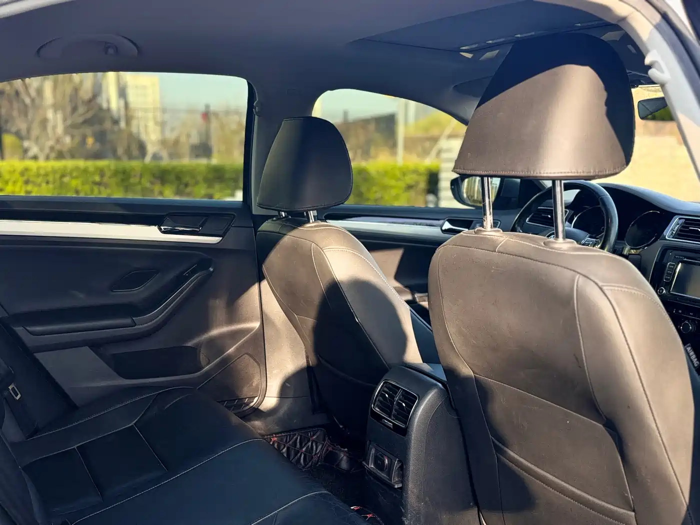 Volkswagen Sagitar 2018 1.6L Automatic Comfort фото 23