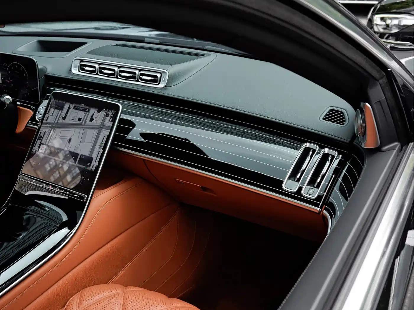 Mercedes-Benz Maybach S-Class 2024 Facelift S 480 4MATIC фото 14