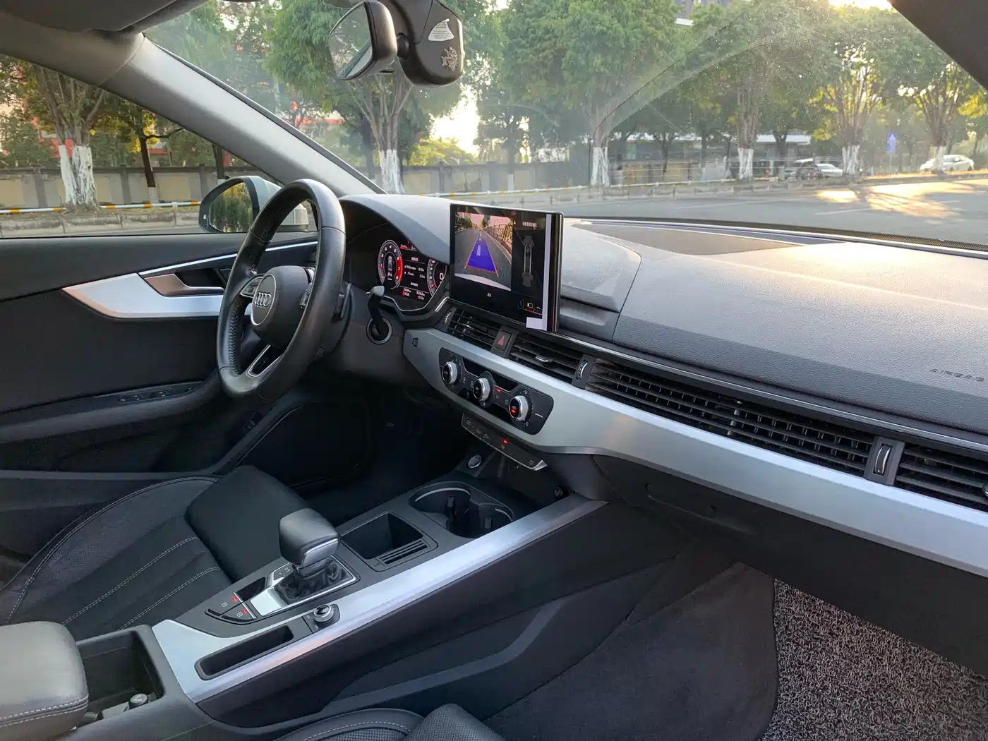 Audi A4L 2020 40 TFSI Fashion Dynamic Edition фото 27