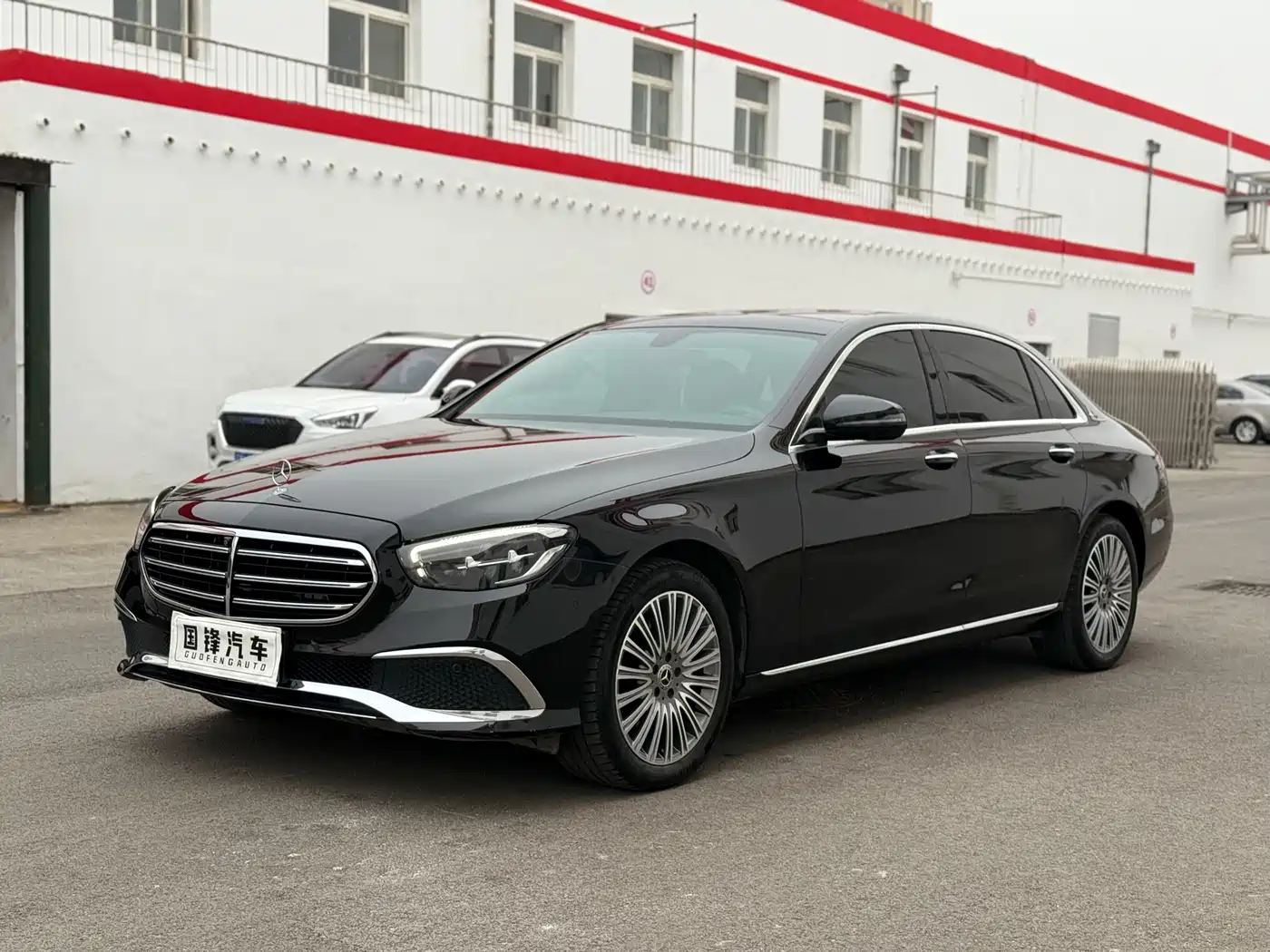  E CLASS