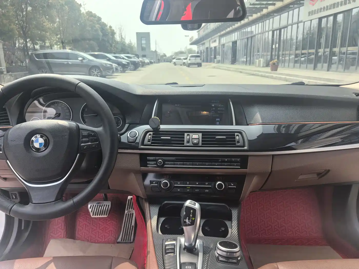 BMW 5 Series 2017 520Li Classic Edition фото 21