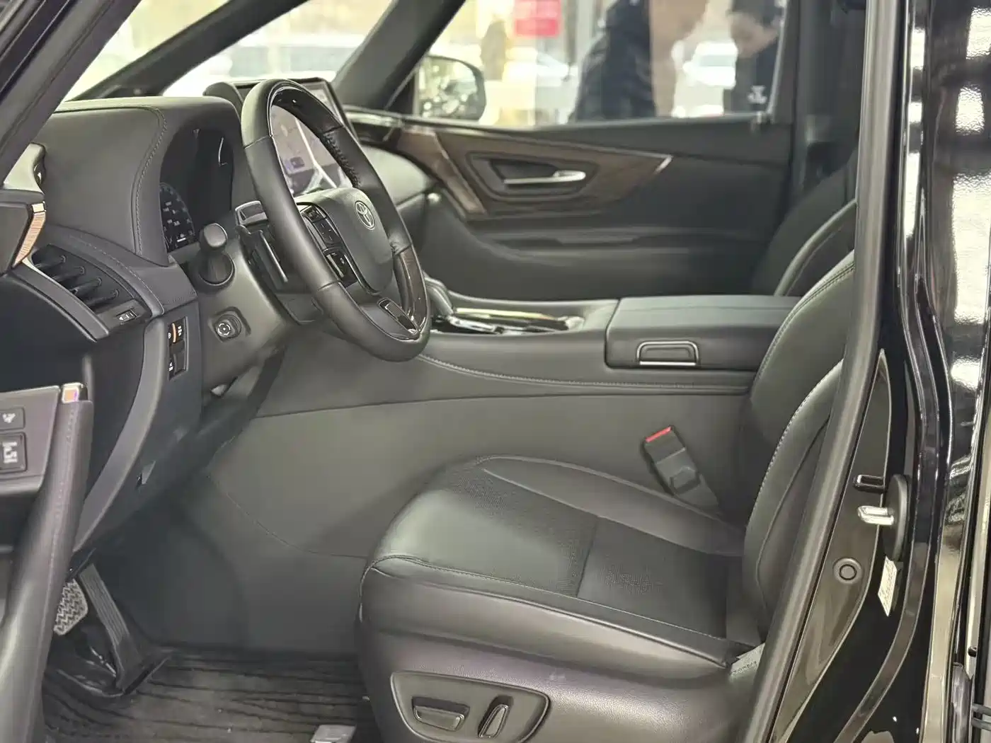 Toyota Alphard 2024 Hybrid 2.5L Prestige Edition фото 7