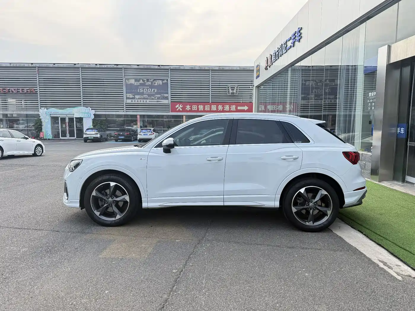 Audi Q3 2019 40 TFSI Fashion Dynamic фото 6