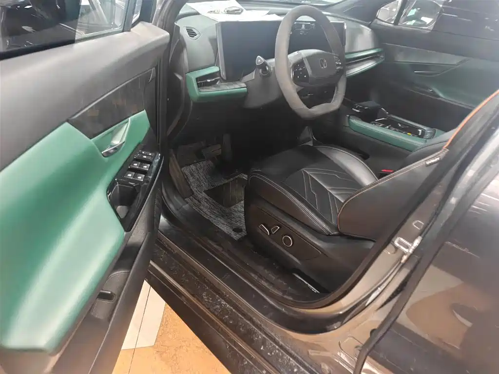 CHANGAN UNI-T