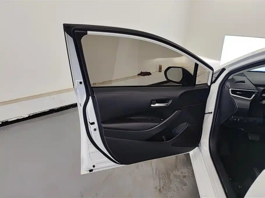 Toyota Corolla 2021 1.2T S-CVT Elite Edition фото 7