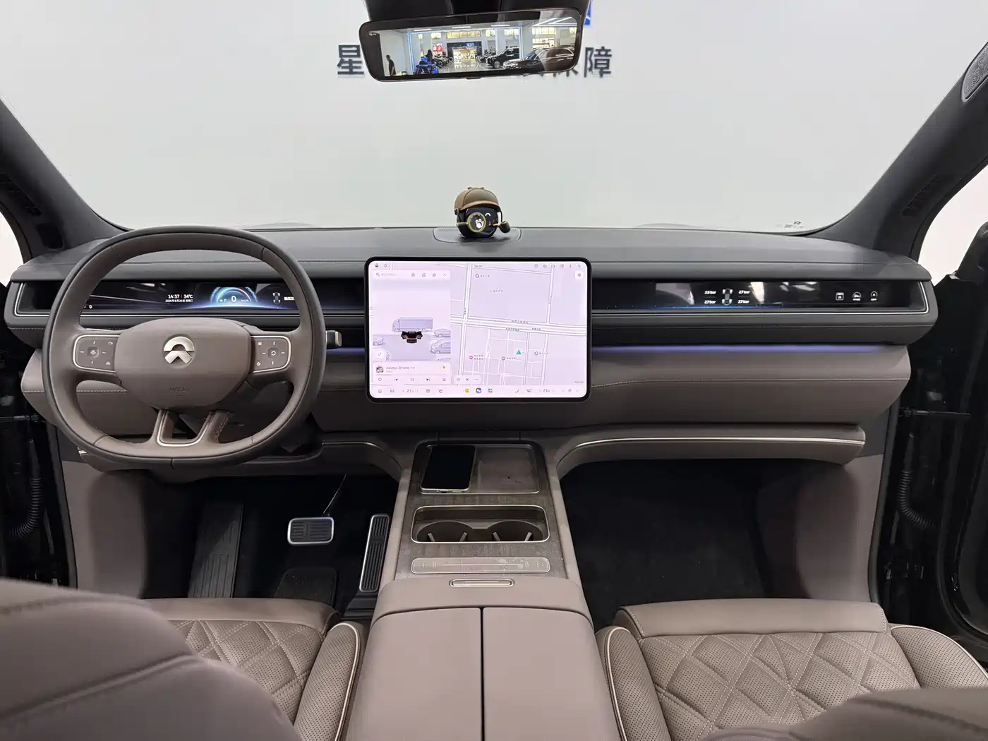 NIO ES8 2026 2025 Model 6-Seat Executive Luxury Edition