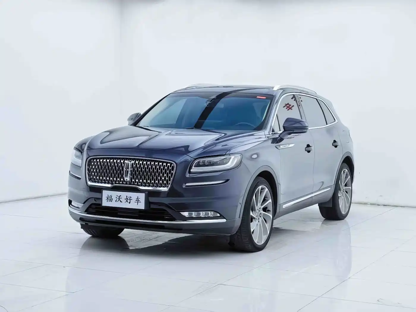 صورة 1 - Lincoln Nautilus