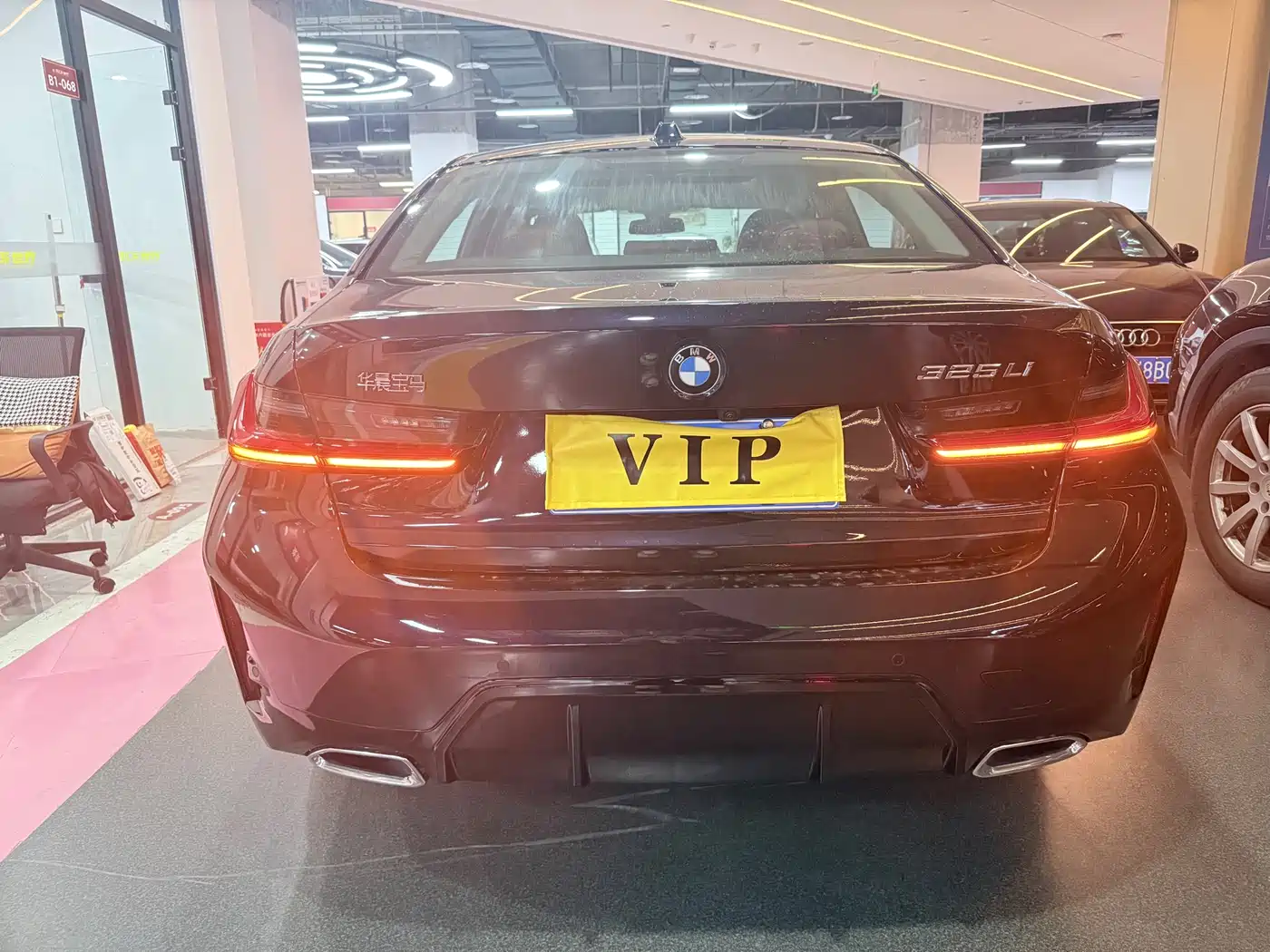 BMW 3 Series 2025 325i M Sport Package фото 18