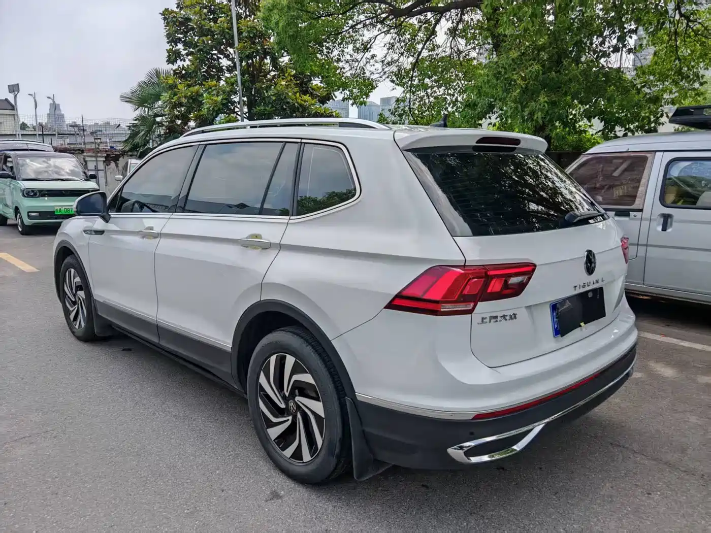 Volkswagen Tiguan L 2022 330TSI Automatic 2WD Smart Edition фото 7