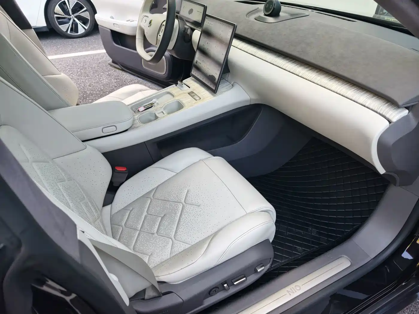 NIO ET7 2022 2022 100kWh Launch Edition