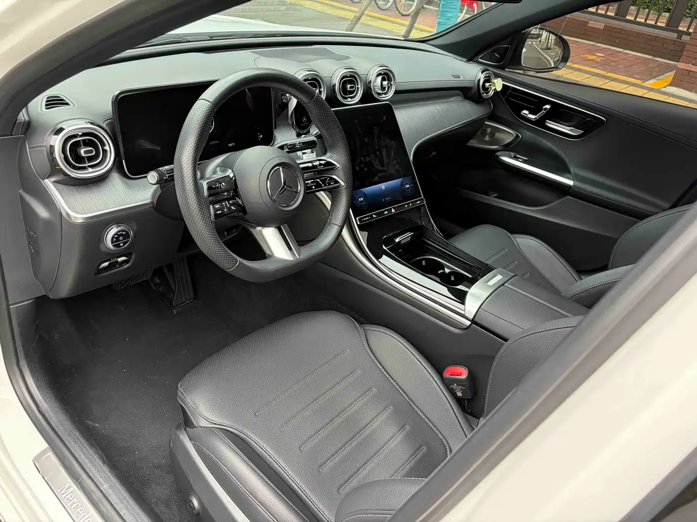 Mercedes-Benz C-Class 2024 C 260 L Night Edition Sport фото 7