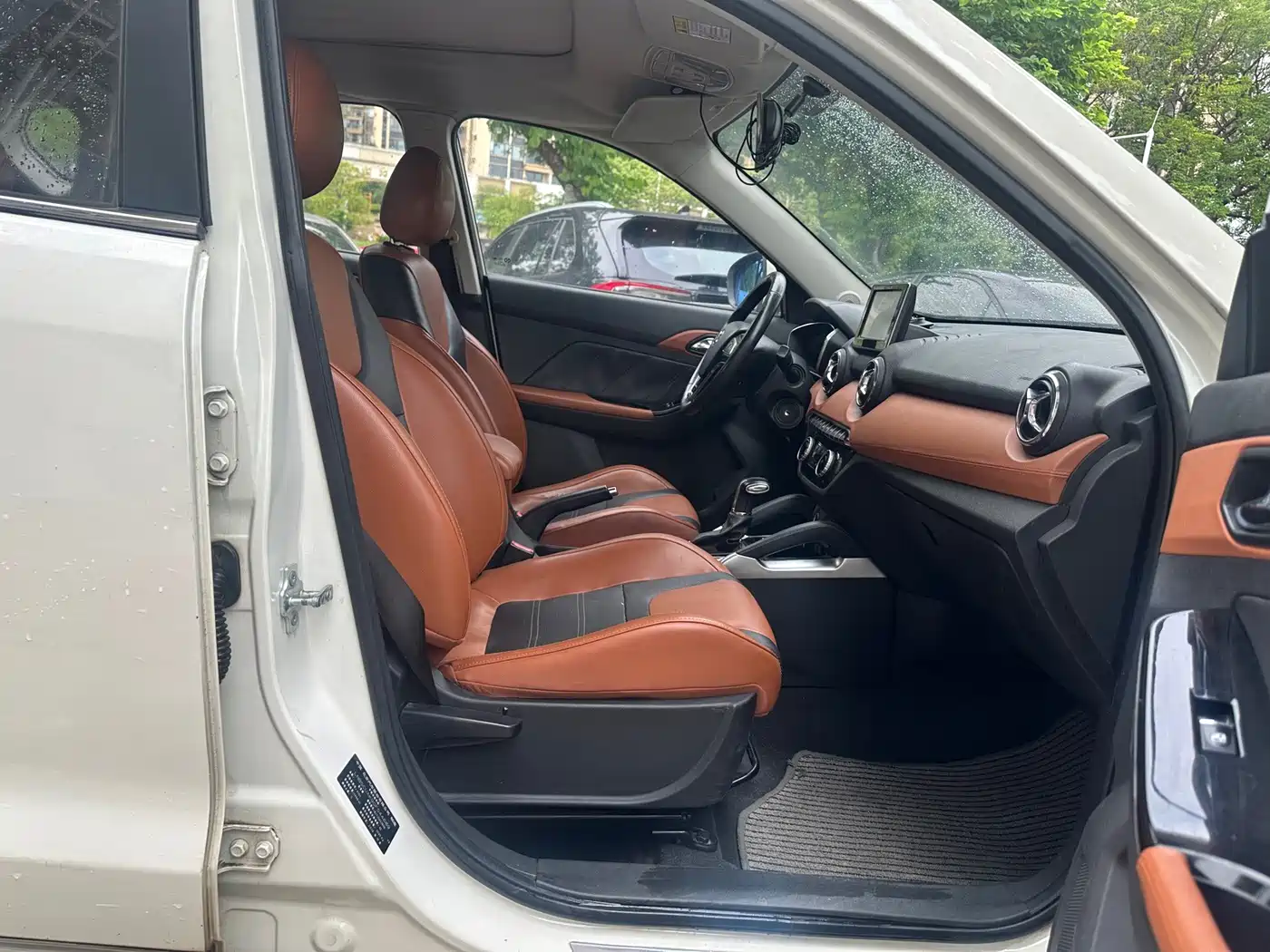 BAIC Senova X35 2016 2016 1.5L Automatic Luxury Edition