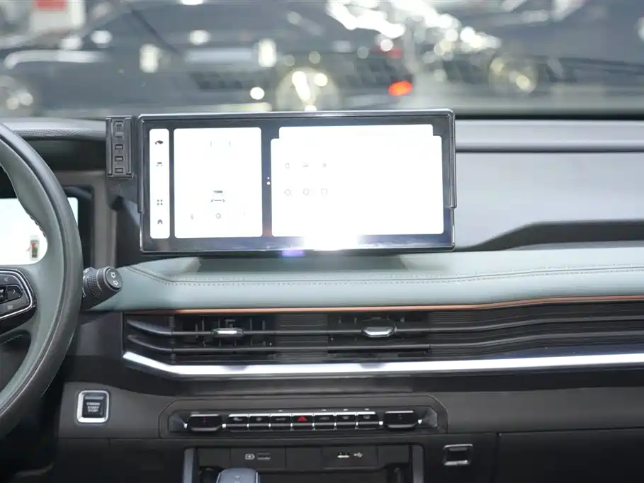 Geely Haoyue L 2024 2023 Model 2.0T DCT Luxury