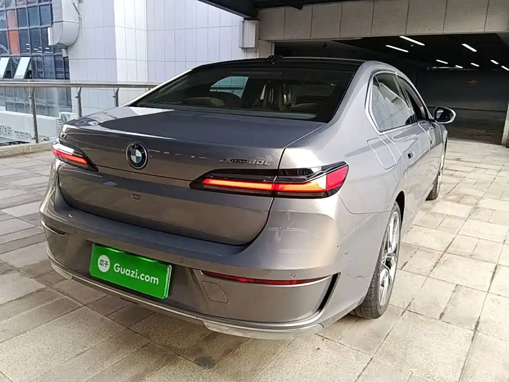 BMW i7 2023 2023 xDrive60L Luxury Package
