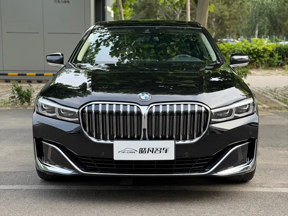 BMW 7 Series 2021 Model 740Li Leading Luxury Package фото 3