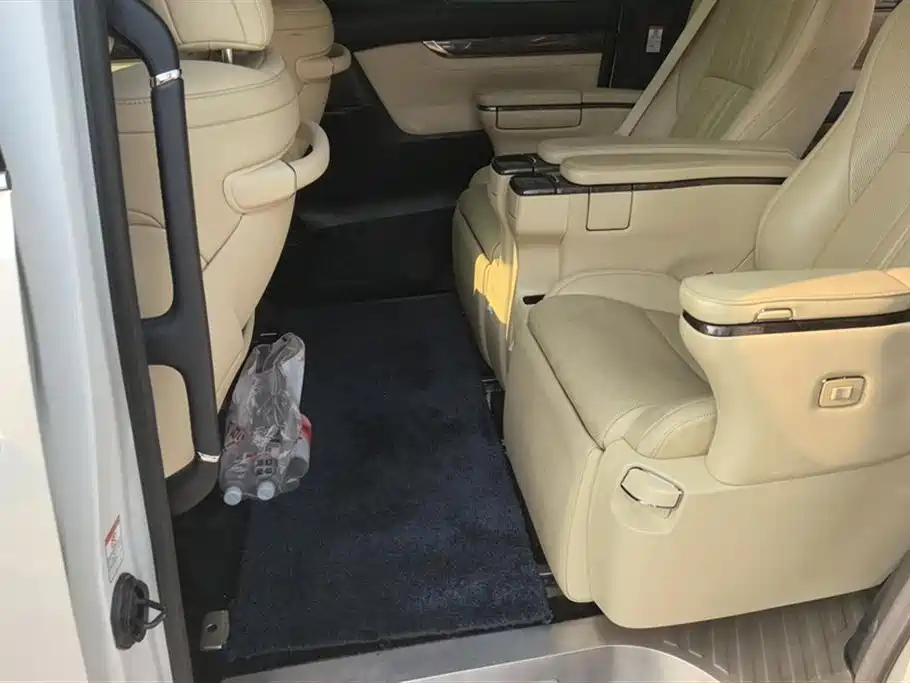 Toyota Vellfire 2021 Crown Hybrid 2.5L HV Supreme Edition фото 11