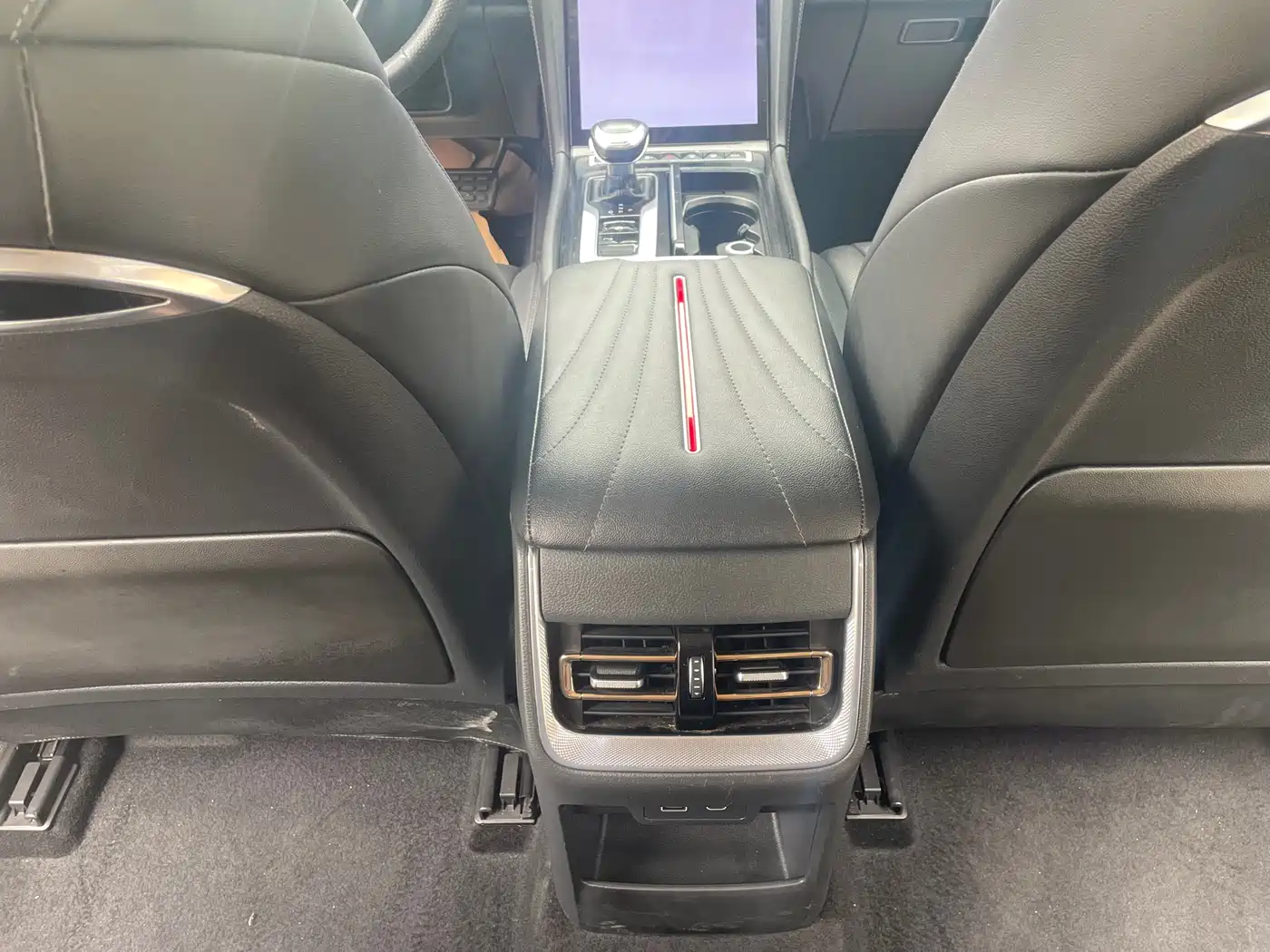 Hongqi H5 2023 1.5T DCT Smart Connect Joy Edition фото 9