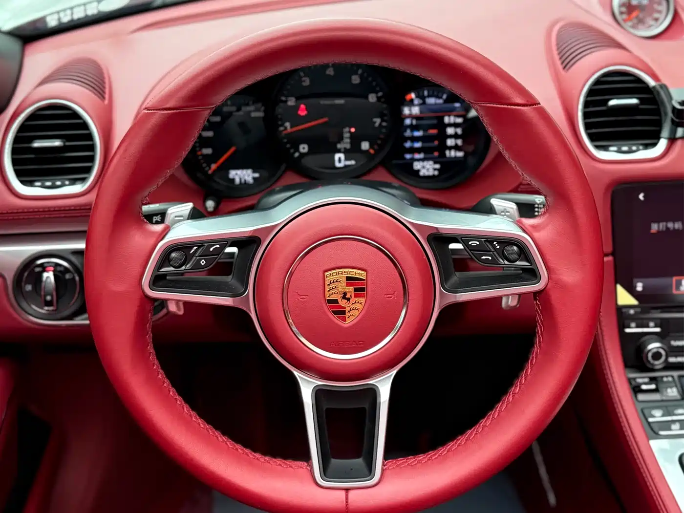 Porsche 718 2022 Boxster 2.0T фото 13