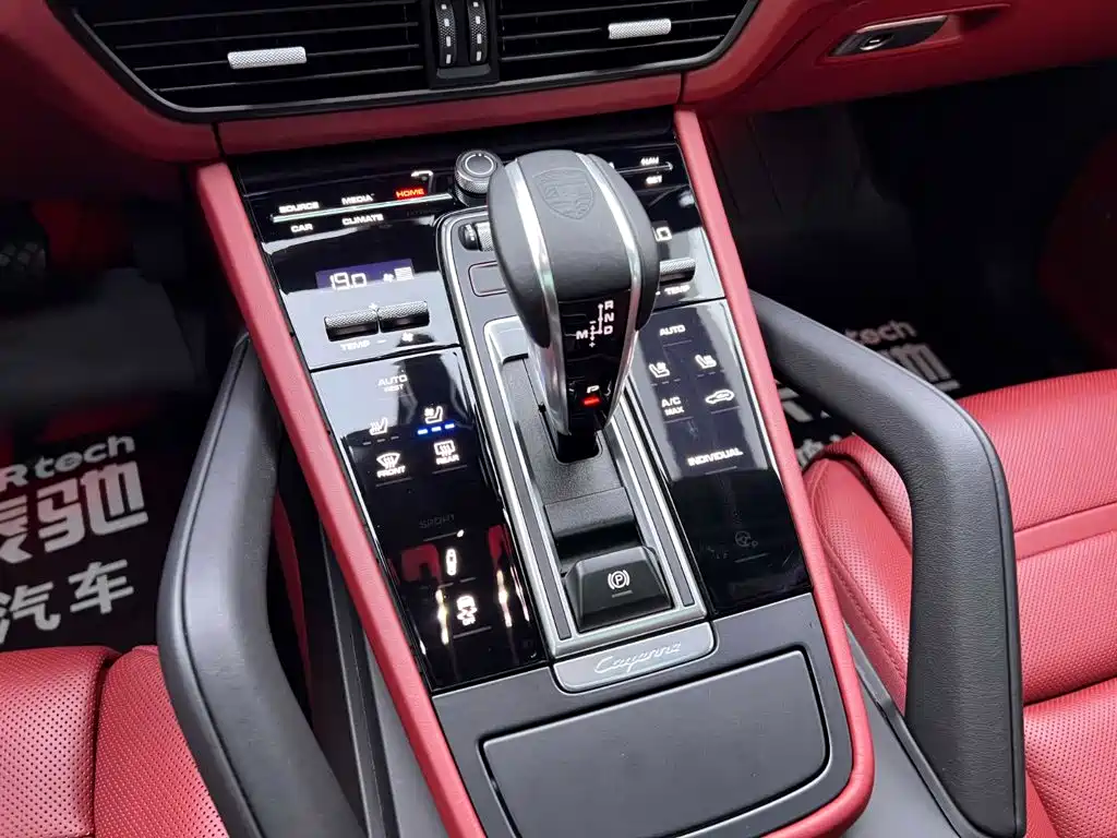 Фото 27 - Porsche Cayenne New Energy