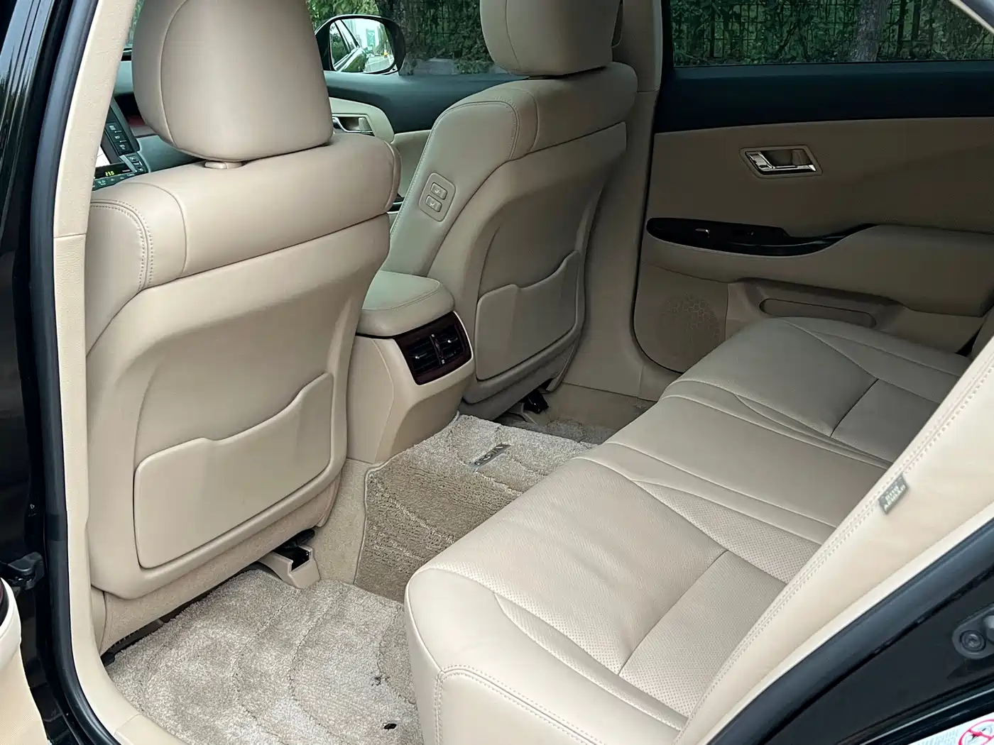 Toyota Crown 2010 2.5L Royal Leather Navigation Edition фото 19