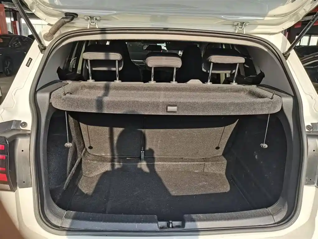 Volkswagen T-Cross 2023 1.5L Automatic Trend Edition фото 3