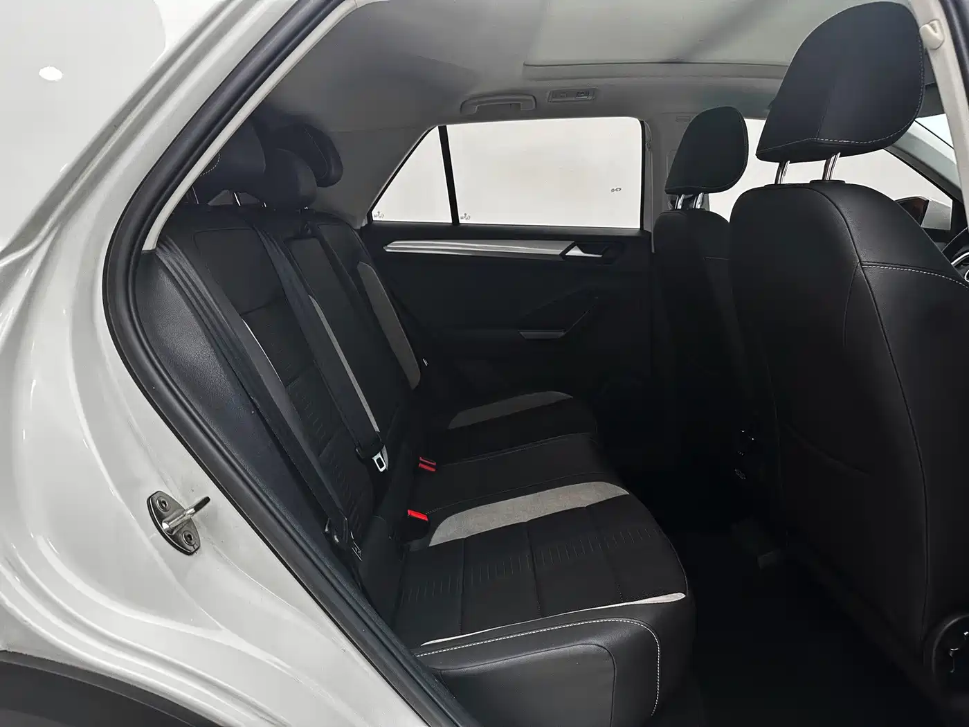 Volkswagen T-Roc, миниатюра 24
