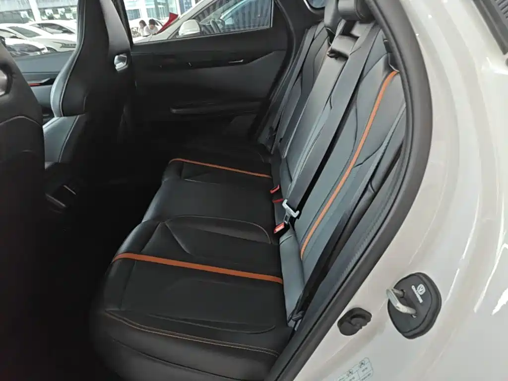Changan UNI-V 2025 2025 1.5T 500Bar Premium Model