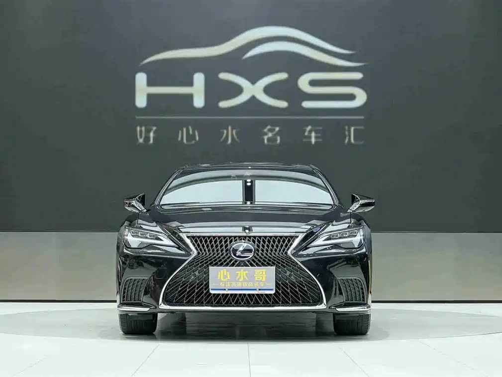 Lexus LS 2021 500h Luxury Edition фото 2