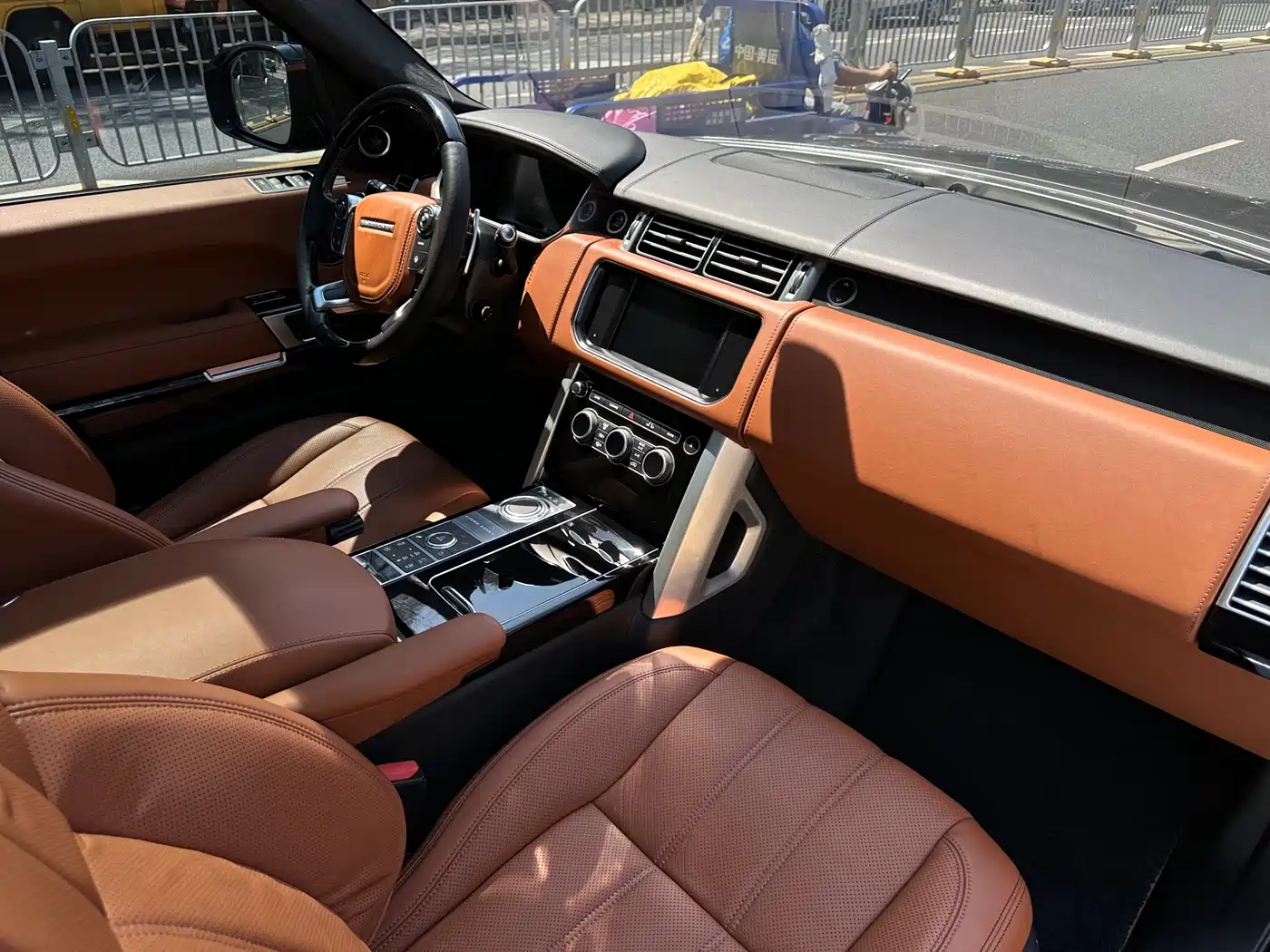 LAND ROVER RANGE ROVER