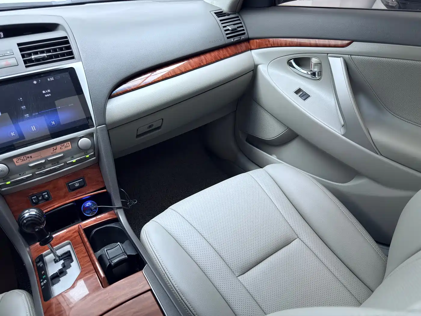 Toyota Camry 2008 240G Luxury Edition фото 8