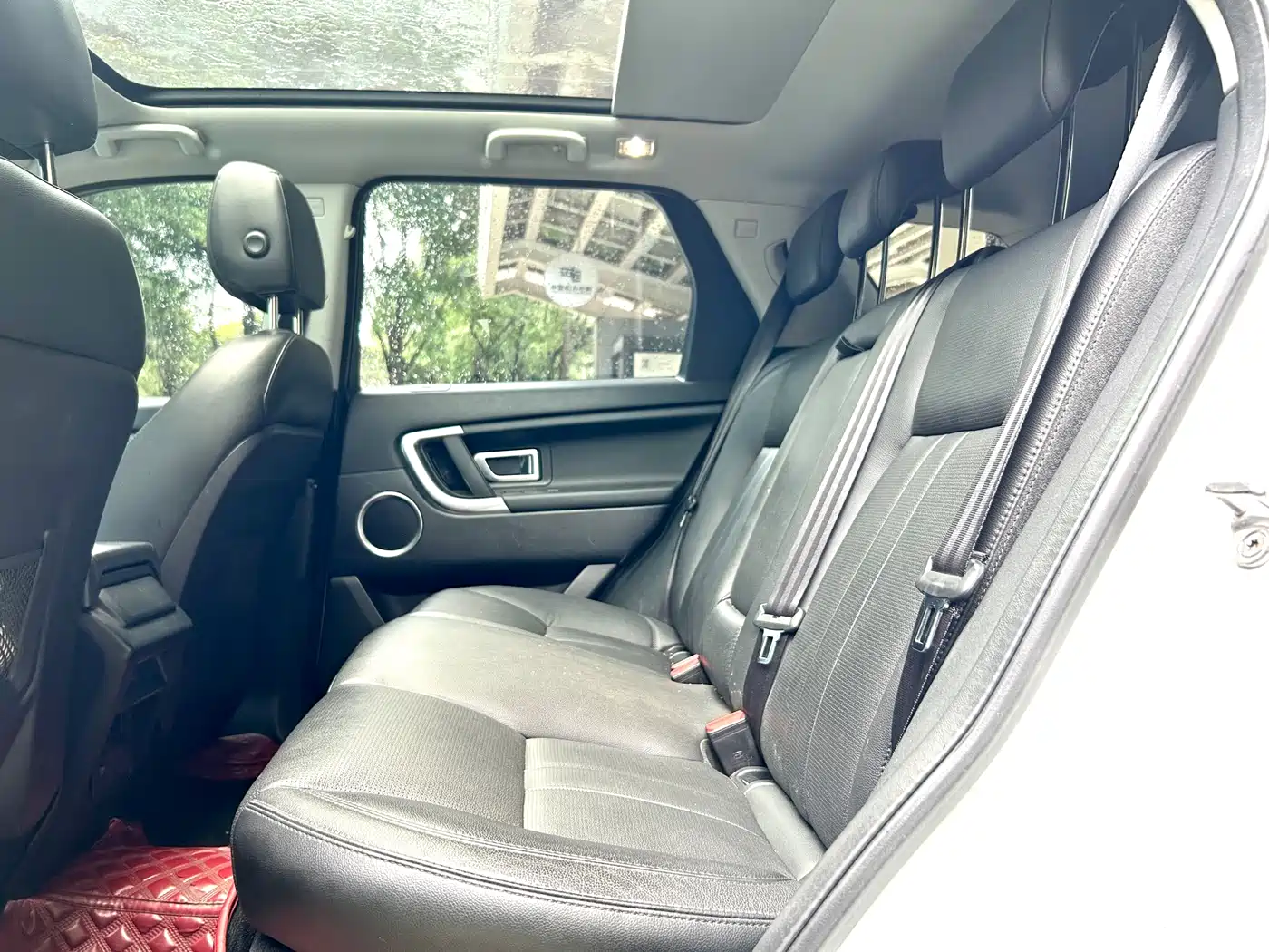 Land Rover Discovery Sport 2018 240PS SE Edition фото 13